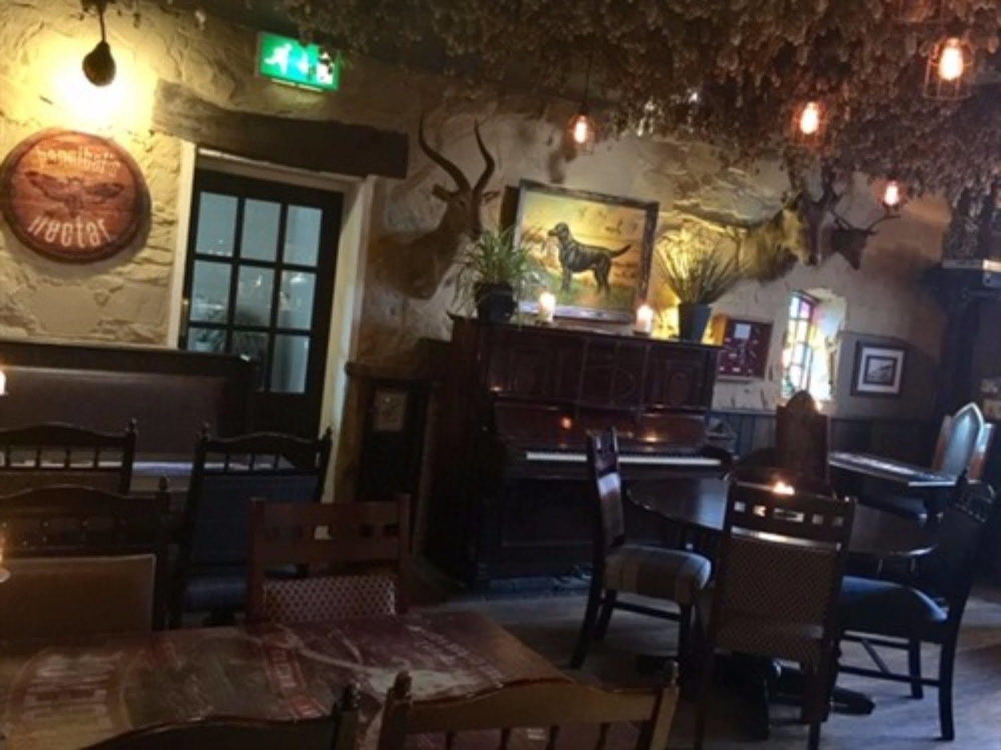 The Swan Inn Нантвич Экстерьер фото