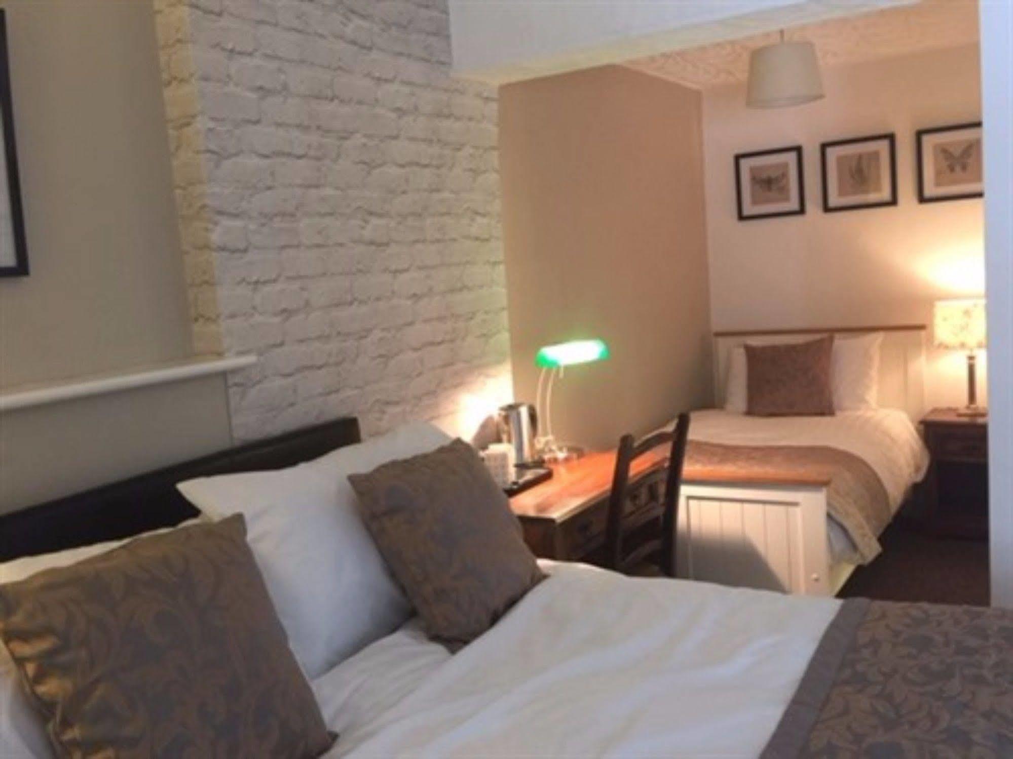 The Swan Inn Нантвич Экстерьер фото