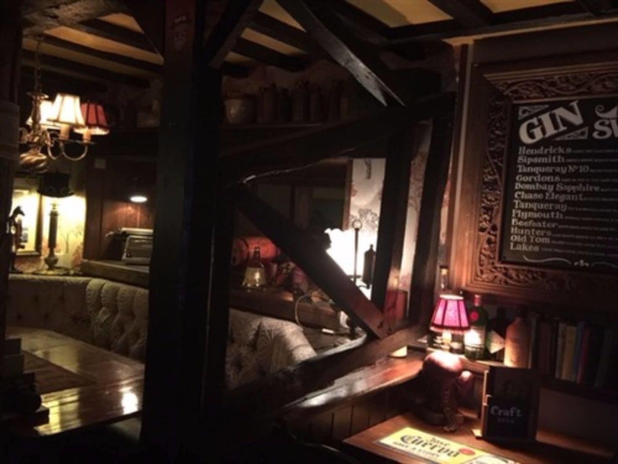 The Swan Inn Нантвич Экстерьер фото